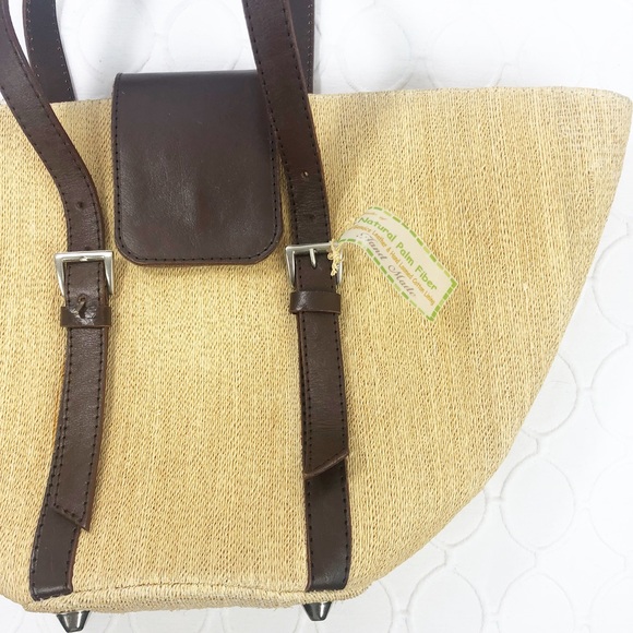 Handbags - NWT Leather & Straw Round Shoulder Bag Vacation